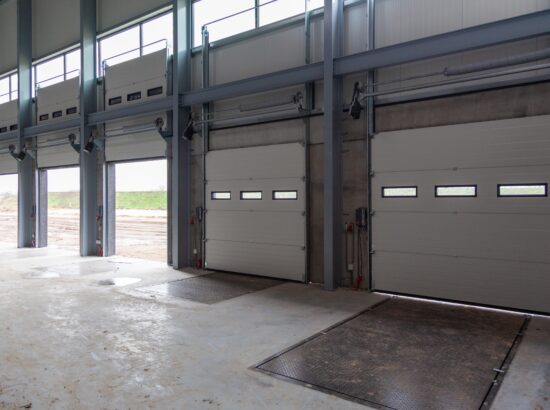 Rumah Teknovasi Indonesia: Produsen Sistem Gerbang Otomatis dan Pintu Henderson Terbaik